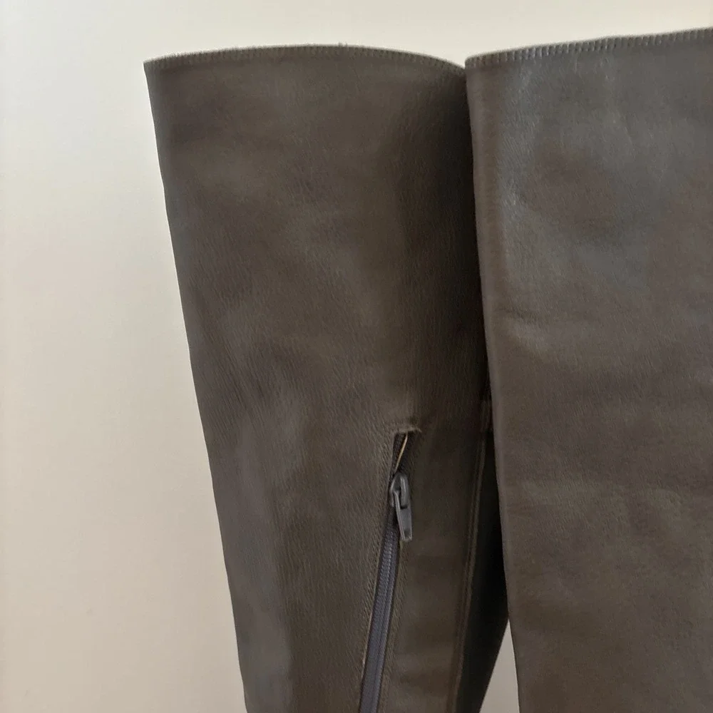 Women's Gray Leather Calvin Klein Over The Knee Boots Size 9